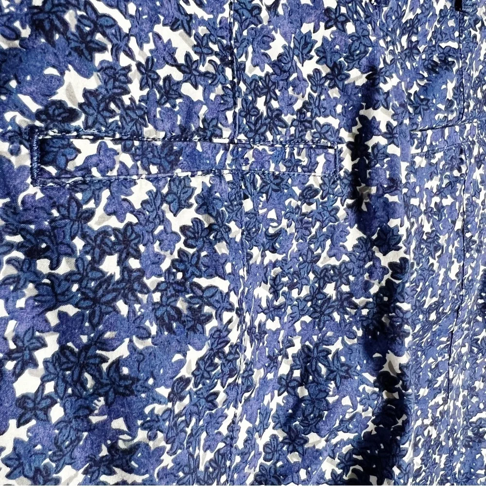 Signature - Blue & White‎ Floral Capri Pants - Sz. 8